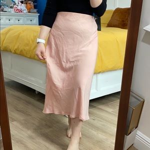 LIGHT PINK SATIN SKIRT